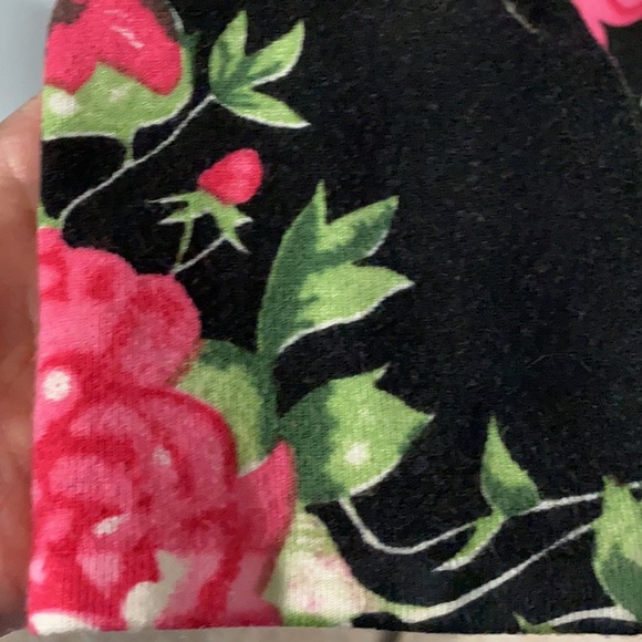 Vintage Michelle Nicole Black sequence Rose sweater - Size Medium - Picture 7 of 10